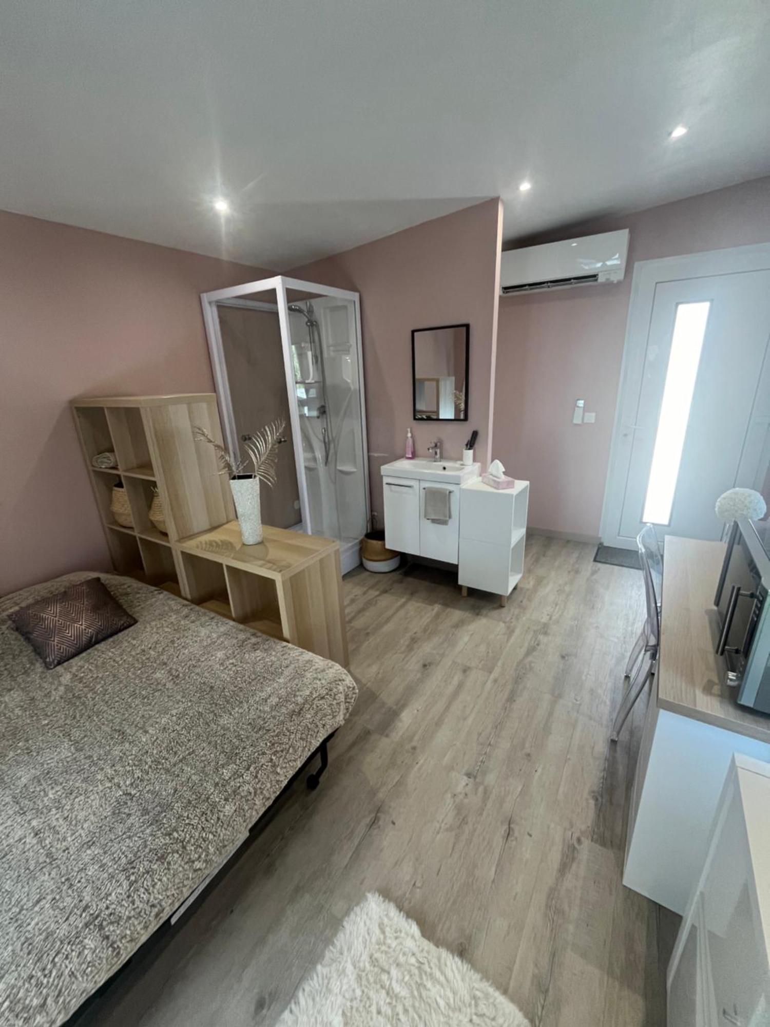Dependance Prive Apartment Saint-Thibault-des-Vignes Exterior photo